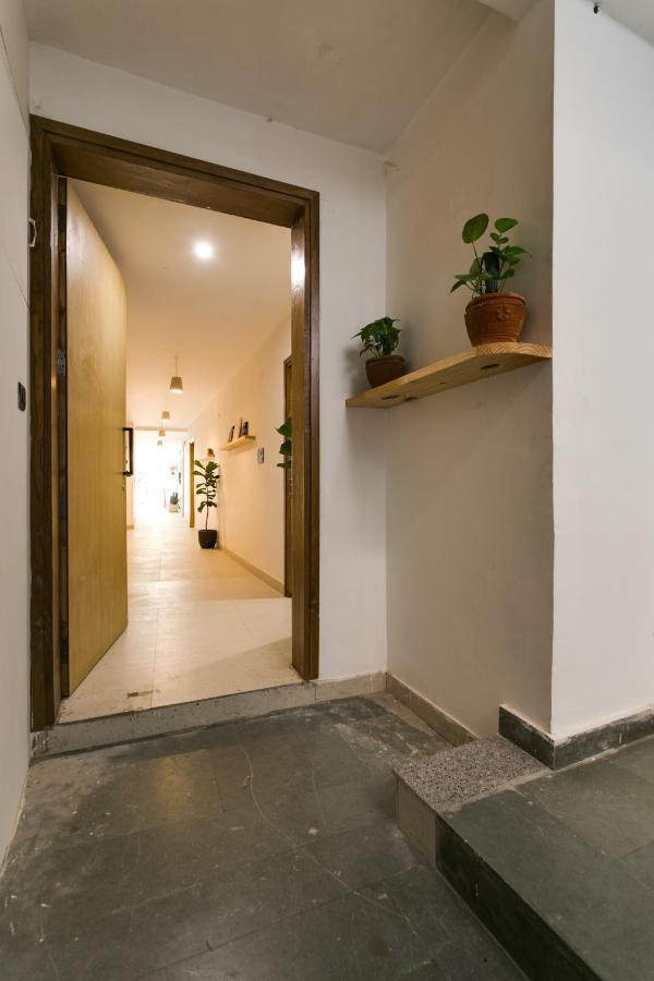 Vaara Bed & Breakfast นิวเดลี ภายนอก รูปภาพ