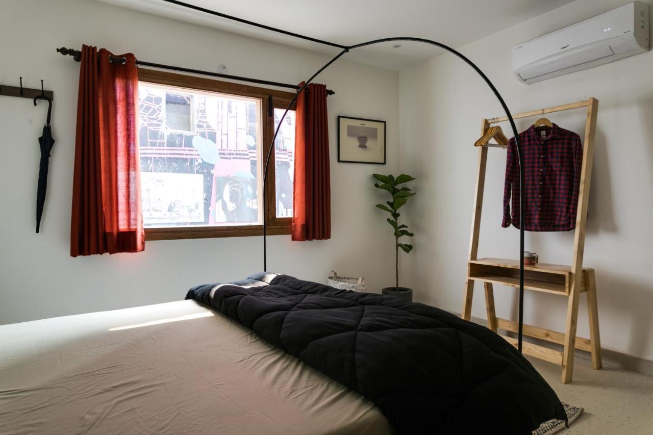Vaara Bed & Breakfast นิวเดลี ภายนอก รูปภาพ